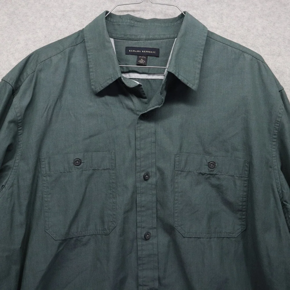 Banana Republic Shirt Mens XL 17-17.5 Casual‎ Pocket Button Up Green Long Sleeve